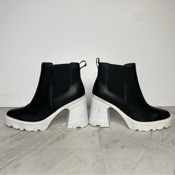 Sorel Brex Black White Leather Heeled Chelsea Bootie 7 1/2 - Picture 7 of 14